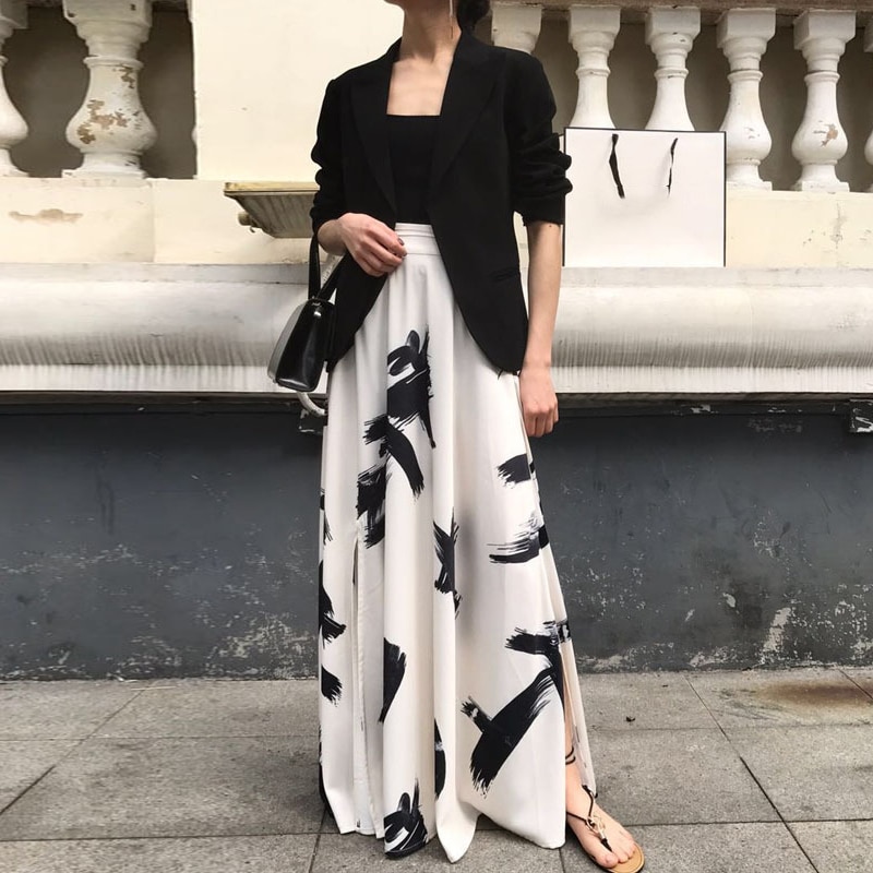 Long Women's Skirt in White and Black